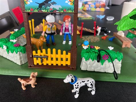 Playmobil dog park superset 6145, Hobbies & Toys, Toys & Games on Carousell