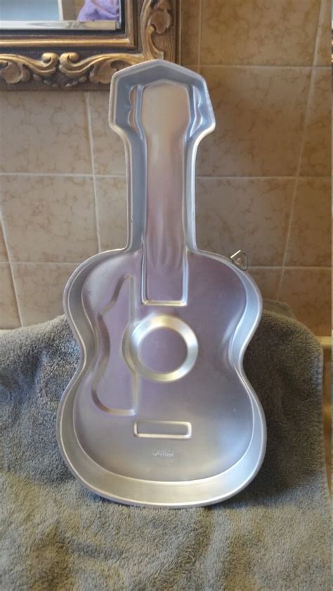 Guitar Cake Pan 1971 Wilton 502 925 With Instructions