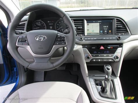 2017 Hyundai Elantra Limited Dashboard Photos | GTCarLot.com