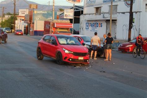 Conductor Ignora Se Al De Alto Y Provoca Accidente