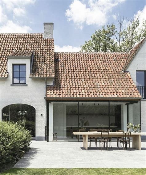 Pin By Jozefie Bo On Landelijke Bouwstijl House Exterior Lake Houses