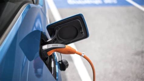 Ford announces launch of largest electric vehicle charging network in ...