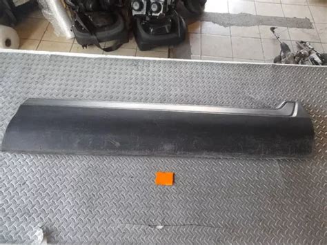 Moldura Exterior Delantera Derecha Honda Crv Detalle Meses