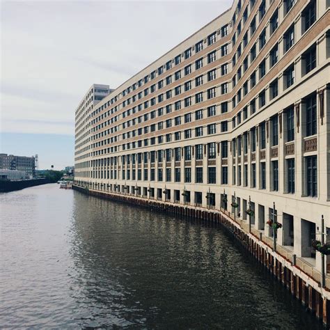 Montgomery Ward & Co., Chicago Ave. and the River, Chicago