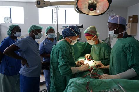 Medical Partnerships: Delivering Support — New DAWN Africa, Inc