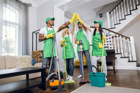 3 Health Benefits Of Hiring Professional House Cleaners