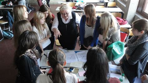 Zeitzeugen Im Geschichtsunterricht Lead Schule