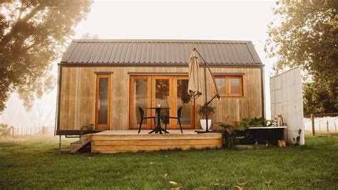 Small Wooden House Ideas with A View and Peaceful - Dream Tiny Living