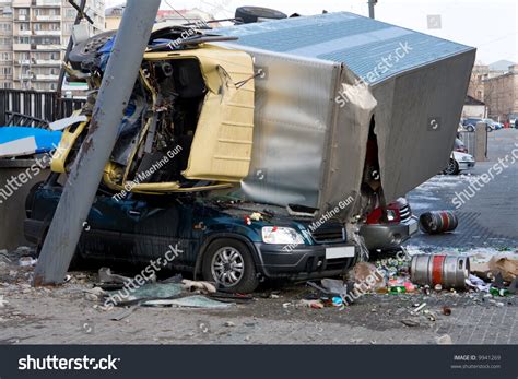 Flying Car Experiment Failure Stock Photo 9941269 | Shutterstock