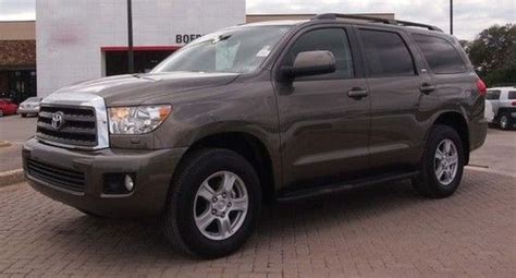 Sell used 2012 Toyota Sequoia SR5 in Boerne, Texas, United States, for ...