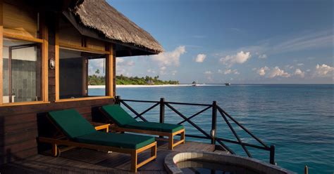 Coco Palm Dhuni Kolhu - Budget Maldives