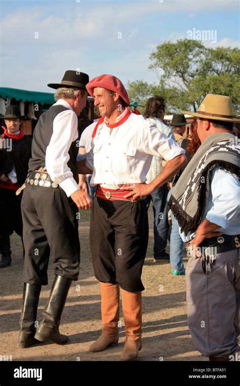 Argentina Traditional Clothing For Men