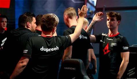 Comeback Of The Danish Cs Go Giant Astralis Demolished Team Liquid