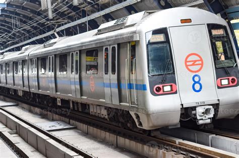 Delhi Metro train arriving at Jhandewalan metro station in New Delhi, India, Asia, Public Metro ...