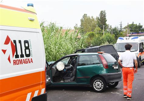 Incidente Mulazzano Incidente Tra Due Auto Provoca Frontale E Fugge A