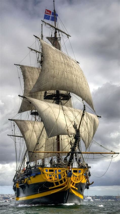 95 best images about Old Sailing Ships on Pinterest | Crests, Boats and Sailing ships