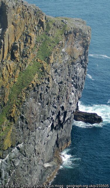 Rubha Ghralish Berneray © Mary And Angus Hogg Geograph Britain And Ireland