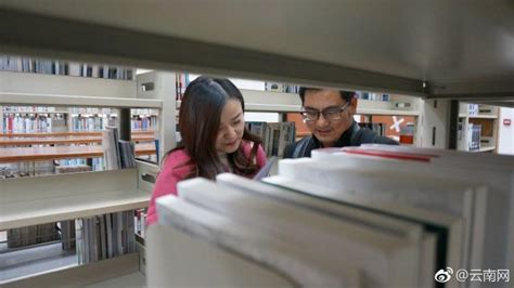 冬日暖阳，我在昆明理工大学图书馆等你 昆明理工大学图书馆