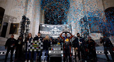 Martin Truex Jr Wins Wild Busch Light Clash At The Coliseum Nascar Clash