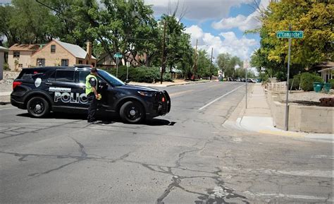 farmington police  shooter   ammo positioned  door