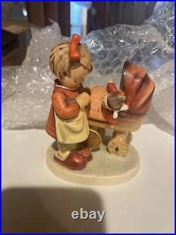 Goebel Hummel Figurine Doll Mother Us Zone Germany Tmk