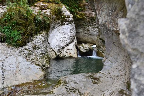 Cascades Du Vercors Cascade Blanche De Saint Eulalile En Royans Pont