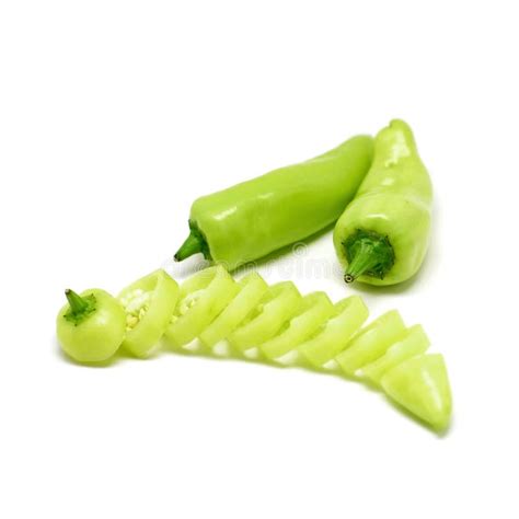 Pimenta Doce Ou Capsicum Verde Isolada No Branco Imagem De Stock