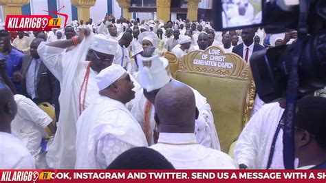 Moment Osun Gov Ademola Adeleke Teaches Ooni New Dance Youtube