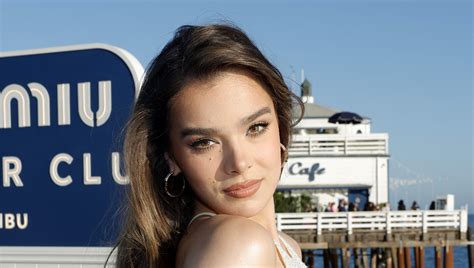 Hailee Steinfeld’s Net Worth: How Much Money the Actress Makes ...