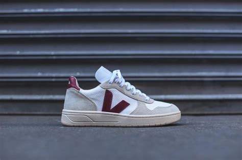 Veja V10 Low Grey White Maroon Maroon Sneakers Suede Leather