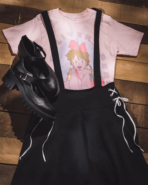 Hot Topic On Twitter Special Delivery Were Giving You The Chance To Win A Hot Topic