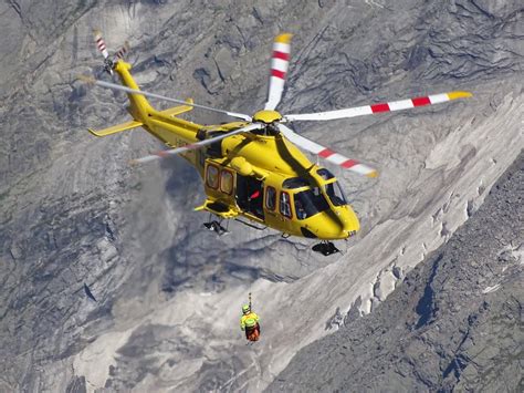 Monte Rosa In Salvo Due Alpinisti Caduti In Un Crepaccio Montagna Tv