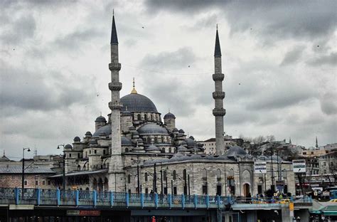 New Mosque, Istanbul, Turkey - New Valide Sultan Mosque - Holidify