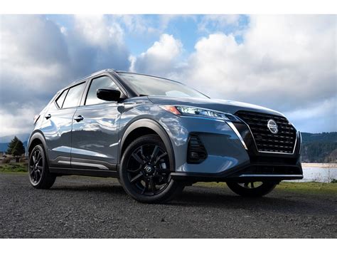 2021 Nissan Kicks Pictures: | U.S. News