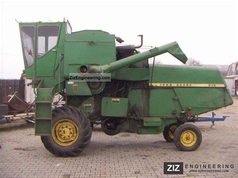 John Deere Agricultural Combine Harvester Photo And Specs