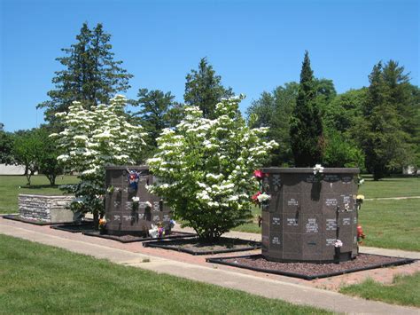 Niches Franklin Memorial Park