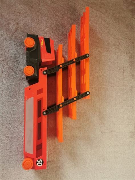 Hot Wheels Mega Transportni Kamion