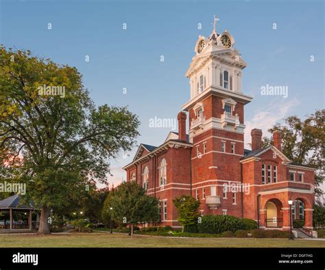 The 1885 Gwinnett Historic Courthouse On The Square In Downtown