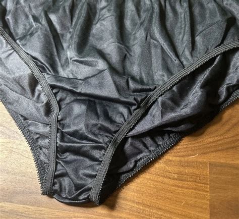 Vtg Panties All Nylon Gusset Bikini Rise Second Skin Gem