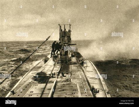 German submarine warfare world war 1 hi-res stock photography and ...