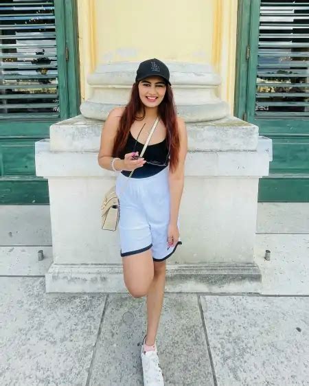 Vedika Bhandari Top Hot Pics And Photo