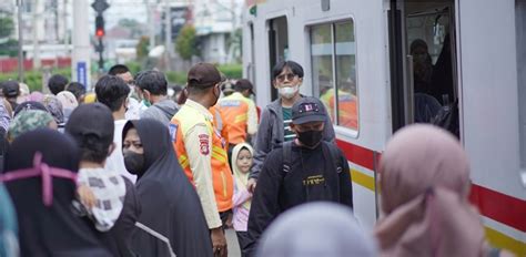 Malam Tahun Baru 2024 KRL Beroperasi Hingga Pukul 03 00 WIB MRT Dan