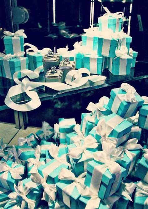 tiffany who doesn't love/want a little blue box!?!? Tiffany Necklace ...