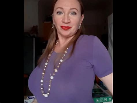 MariaOld Shake Huge Bouncing Tits And Show Them XVIDEOS