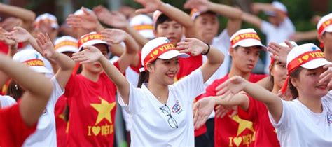 Sinh viên HUIT Bí kíp chinh phục tương lai tại ngôi trường hot nhất Sài Gòn