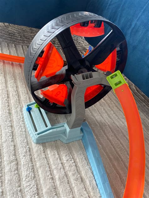 HOT WHEELS zestaw torów zakręcona opona Gdańsk Aniołki OLX pl