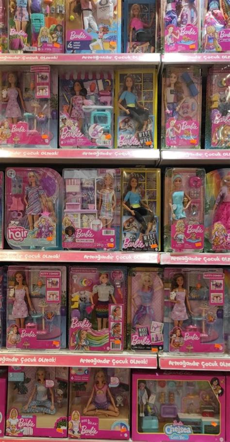 Hi adlı kullanıcının barbie panosundaki Pin 2024