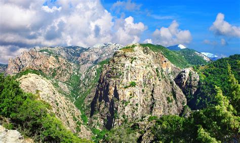 impressive mountains of Corsica island, best trails for trekking ...