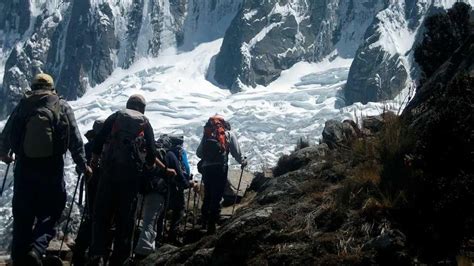 Andes Trek Santa Cruz Llanganuco 4D 3N Vanuit Huaraz GetYourGuide