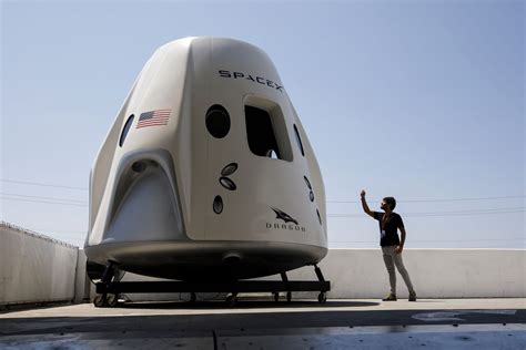 SpaceX, Boeing design risks threaten new delays for US space program